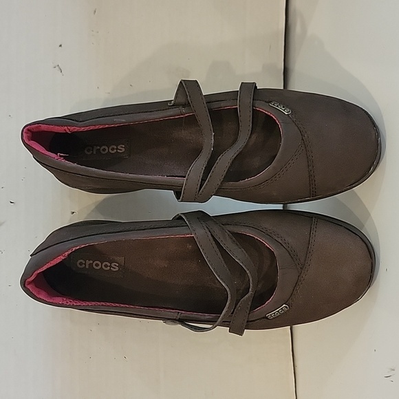 CROCS BROWN LEATHER PATRICIA SLIP ON SHOES (sz 10) - Picture 5 of 6